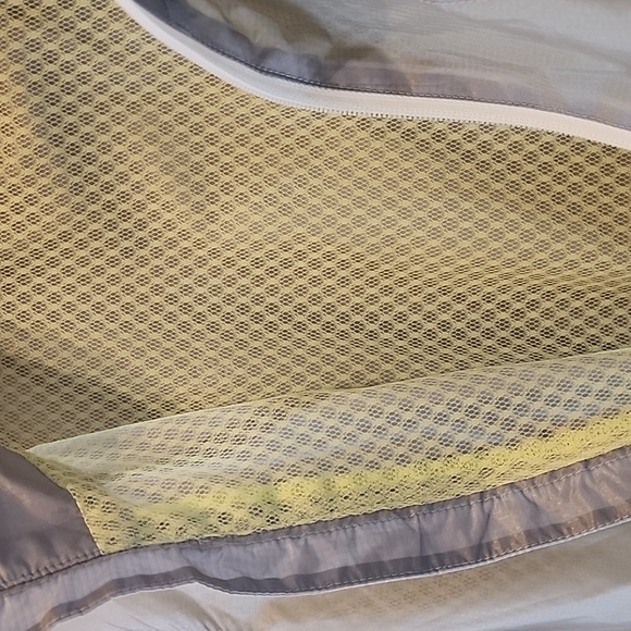 Womens North Face jacket - Picture 4 of 5